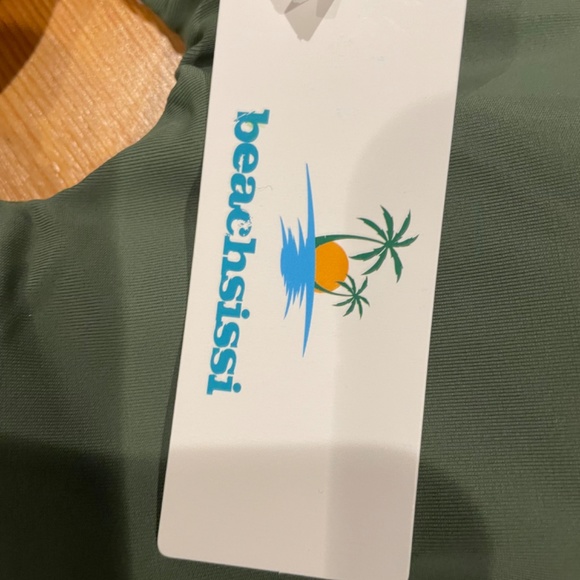 Tankini’s - Picture 3 of 4